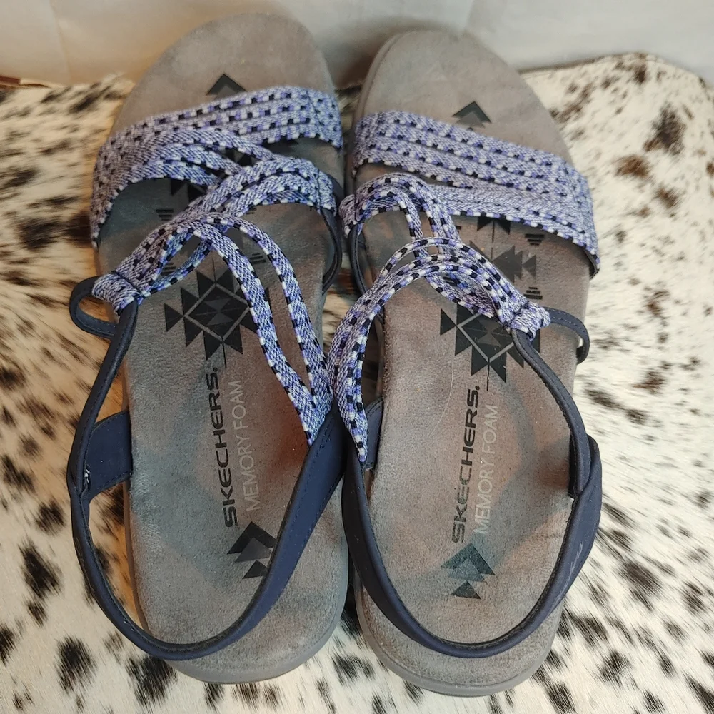 Skechers lightweight sandals